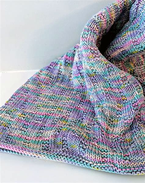 Free Knitting Pattern for Easy Welcome To The World Baby Blanket | Easy knit baby blanket, Baby ...