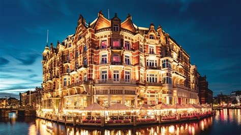 Best Areas to Stay in Amsterdam for Nightlife