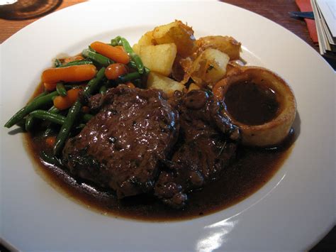 Pin by Felice on Lunch Ideas | Yorkshire pudding, Roast beef, Lunch