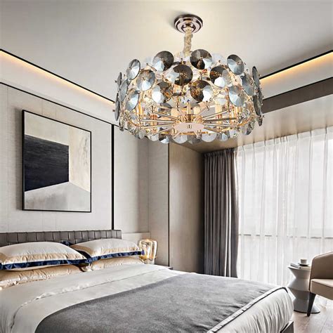 Modern Chandeliers: Huge Selection of Room Decorating Options