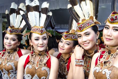 Dayak – Indonesia