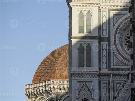 Florence dome santa maria del fiore detail 17312429 Stock Photo at Vecteezy