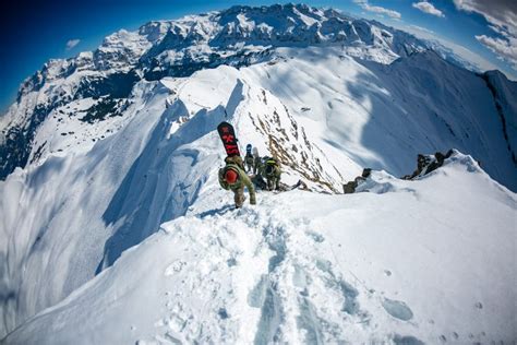 OFF PISTE & BACKCOUNTRY SNOWBOARDING - WHAT'S IT ALL ABOUT?