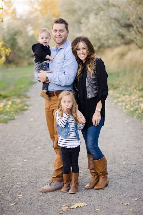 Fall Colorado Family Photo Session - Inspired By This | Fall family portraits, Family picture ...