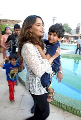 Indian Celebs: madhuri dixit with her sons