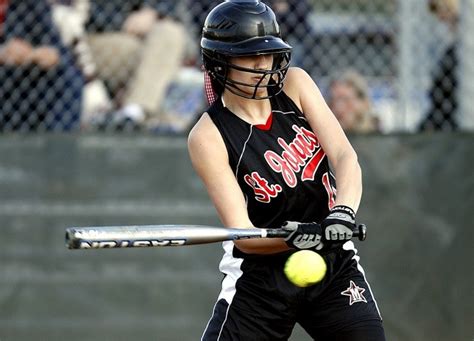 What Are The Types of Hitting Techniques in Fastpitch Softball?