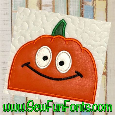 Pumpkin Applique Design – Sew Fun Fonts