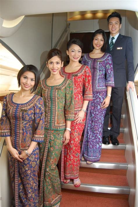 singapore-girl-uniform | Airline uniforms, Flight attendant, Airline cabin crew