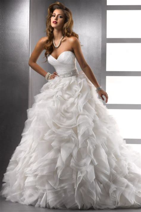 De princesa total Ball Gown Sweetheart Court Train Organza With Beading And Sequince | Robe de ...