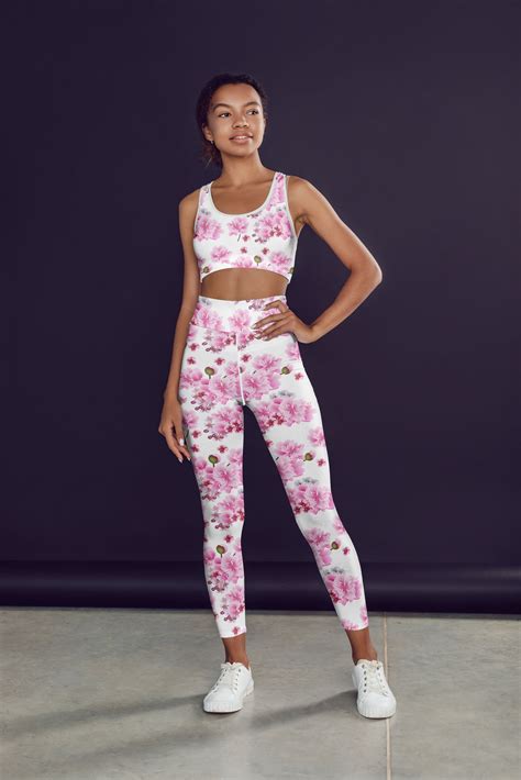 Pink Floral Fitness Set 🏳 | Activewear | copy-of-oorange-camo-fitness ...