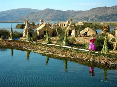 floating islands Peru. - Pixdaus Lake Titicaca Peru, Machu Picchu Peru ...