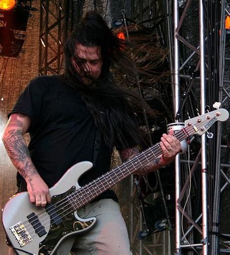 Deftones bassist, Chi Cheng, dies at 42