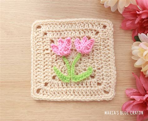 Crochet Tulip Applique Pattern - Maria's Blue Crayon