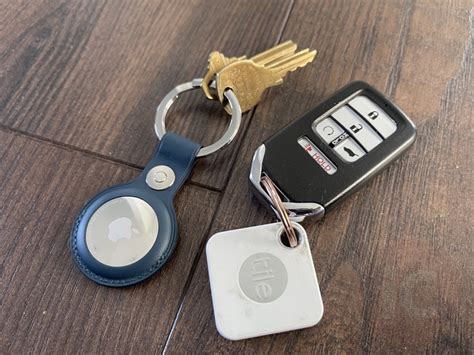 Apple AirTag Review and Hands-On with AirTag Leather Key Ring and Loop • iPhone in Canada Blog