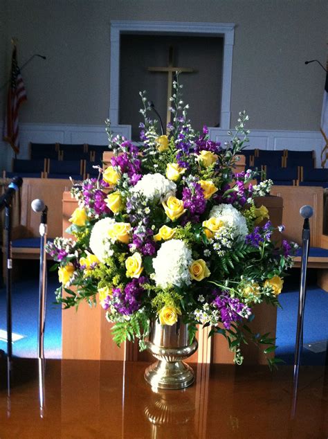 Beautiful flowers for the church | Large flower arrangements, Spring ...