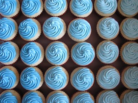 Blue Wedding Cupcakes | Vanilla wedding cupcakes topped with… | Flickr