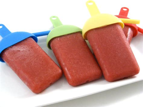 Skinny Frozen Fruit Pops (59 calories) with Weight Watchers Points ...
