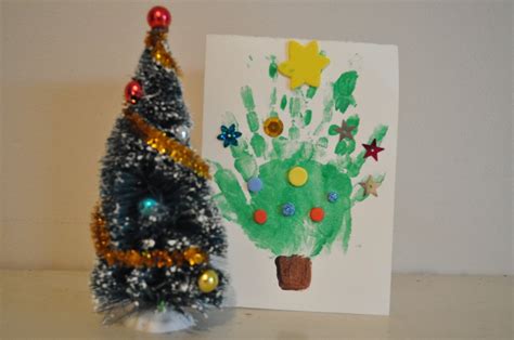 Homemade Christmas Card Ideas to do with Kids