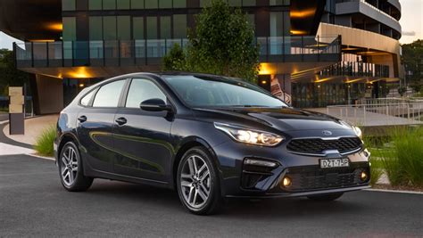 Kia Cerato Sport Plus 2019 review: snapshot | CarsGuide