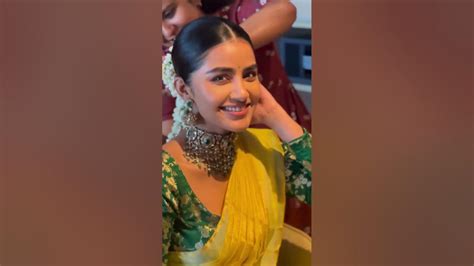 Anupama sing song - YouTube