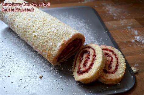 Strawberry Jam Swiss Roll -Funcooking