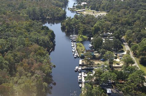 B's Marina & Campground in Yankeetown, FL, United States - Marina ...