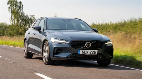 Volvo V60 Review 2024 | Top Gear