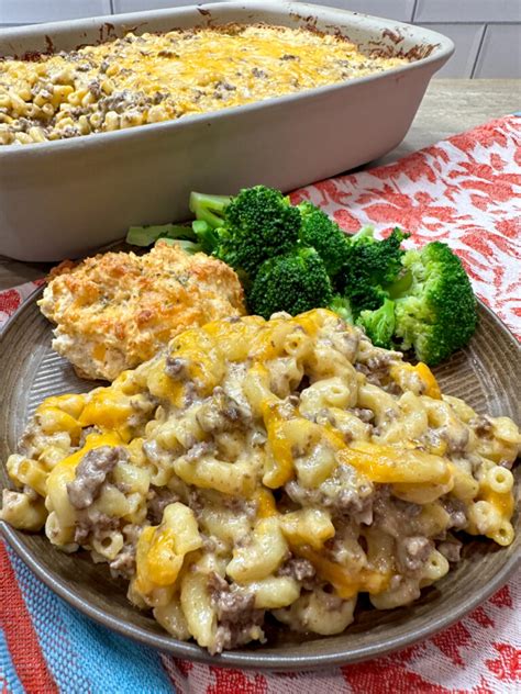 Hamburger Mac And Cheese Casserole - Back To My Southern Roots