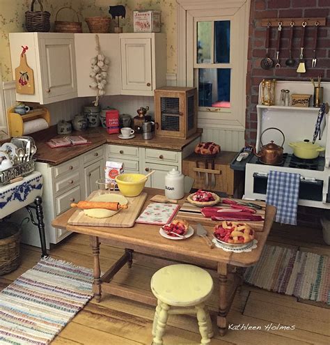 Making Rhubarb Pie in Kathleen Holmes dollhouse kitchen | Miniature kitchen, Dollhouse kitchen ...