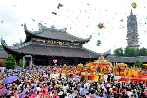 Bai Dinh Pagoda Festival