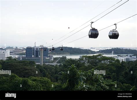 cable car at Mount Faber, Singapore Stock Photo - Alamy