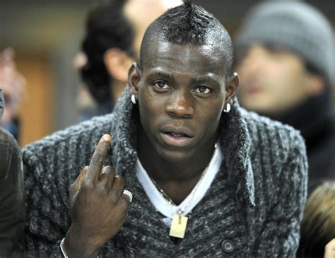 All Football Stars: Mario Balotelli Hairstyles Pictures 2012