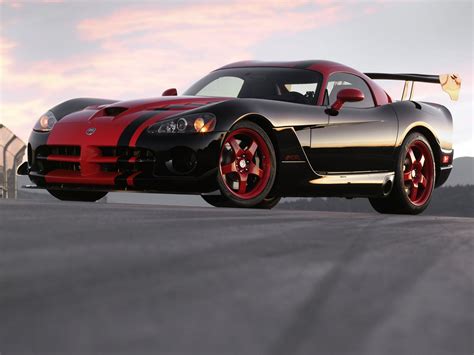 Car Pictures: Dodge Viper SRT10 2010