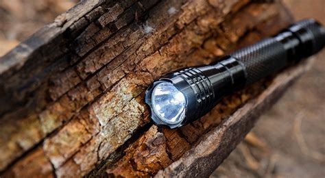 Best AA Flashlight [2024] Top Brightest AA Flashlights [Reviews]