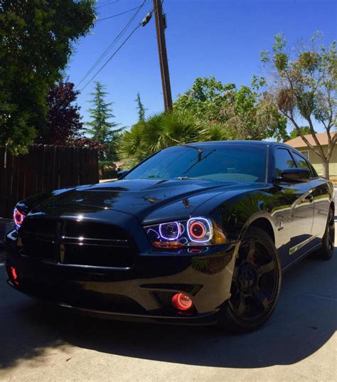 Rock on with this Dodge Charger R/T and Rockstar Rims