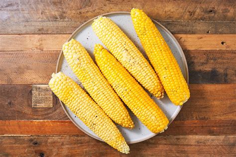 How To Easily Microwave Corn On The Cob | Recipe | Corn in the microwave, Corn, Corn on cob ...