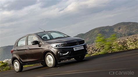 Tata Tiago CNG Review: Pros and Cons - CarWale