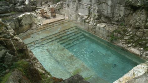 Swim in a luxurious quarry-turned-pool - Video - Personal Finance