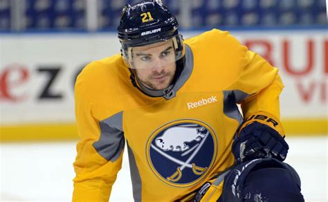 Stafford wants to remain with Sabres despite struggles - Buffalo Hockey ...