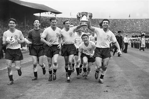 Tottenham Hotspur 1961 FA Cup Winners Our beautiful pictures are ...