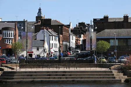 Dumfries Feature Page on Undiscovered Scotland