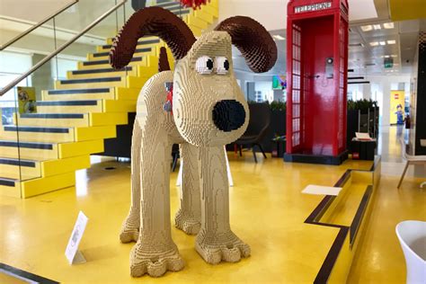 Giant LEGO Gromit Just Contributed £22K To Bristol Children’s Hospital