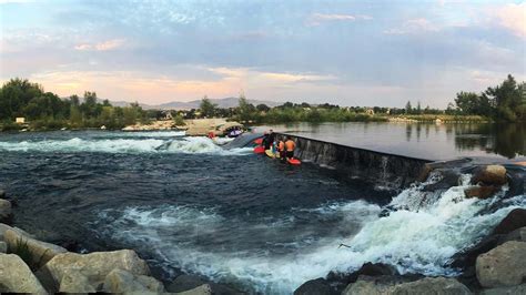 The Best Places to Learn to Whitewater Kayak