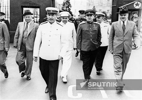 Nikita Khrushchev, Iosif Stalin, Georgy Malenkov, Lavreny Beria and ...