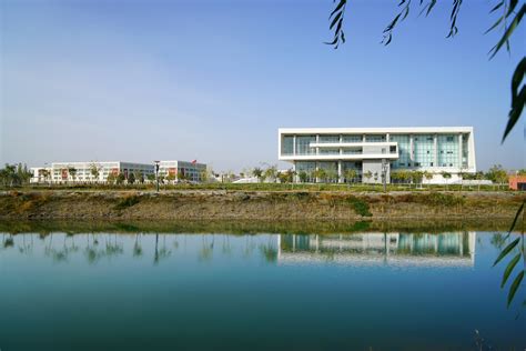 Gallery of Library of Xinjiang University Institute of Science and ...