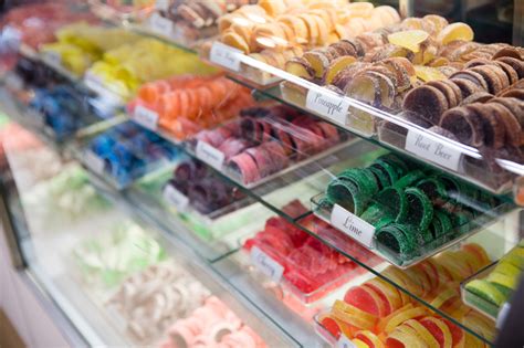 Old Fashion Fruit Jelly Slices: Laura's Candies | New Orleans' Oldest Candy Store