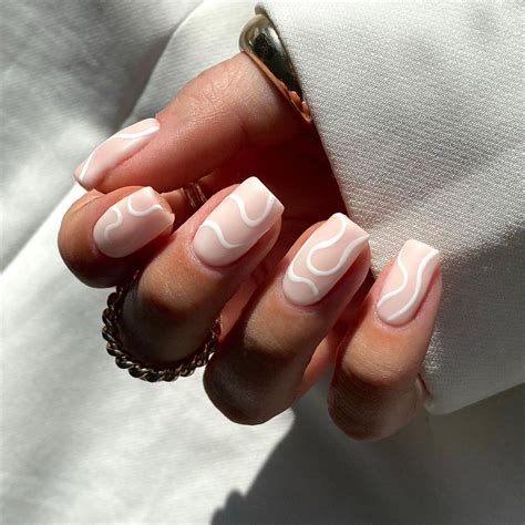 Anna Grace Nails on Instagram: "Matte white swirls 🤍 Using: Naturabuild ...