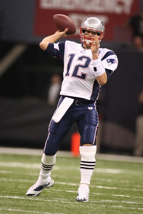 Tom Brady Throwing Football