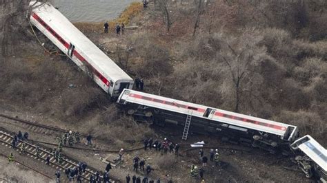 New York train crash: Metro-North derailment in Bronx | Clamor World