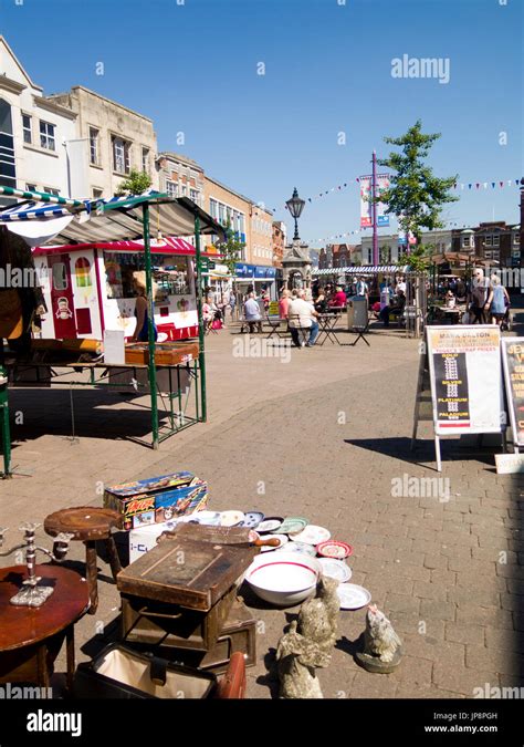 Loughborough market hi-res stock photography and images - Alamy